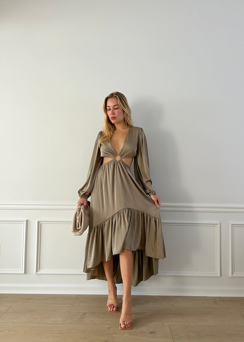 Ruffle Tier O-Ring Cutout Maxi Dress